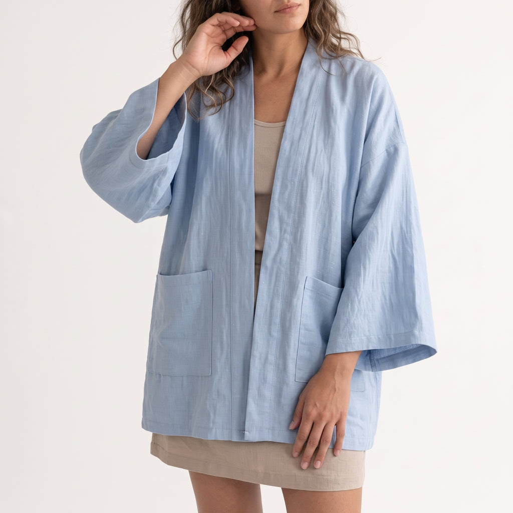 Kimono Eva Court en Lin bleu ciel